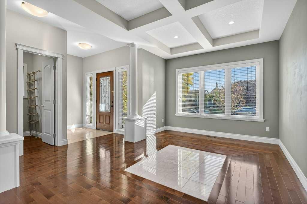 513 31 Street NW, Calgary — photo 4 of 41