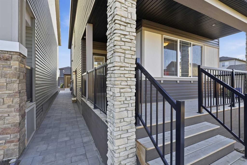 21 Legacy Glen Place SE, Calgary — photo 4 of 35