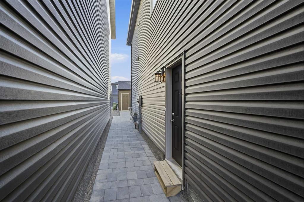 21 Legacy Glen Place SE, Calgary — photo 5 of 35