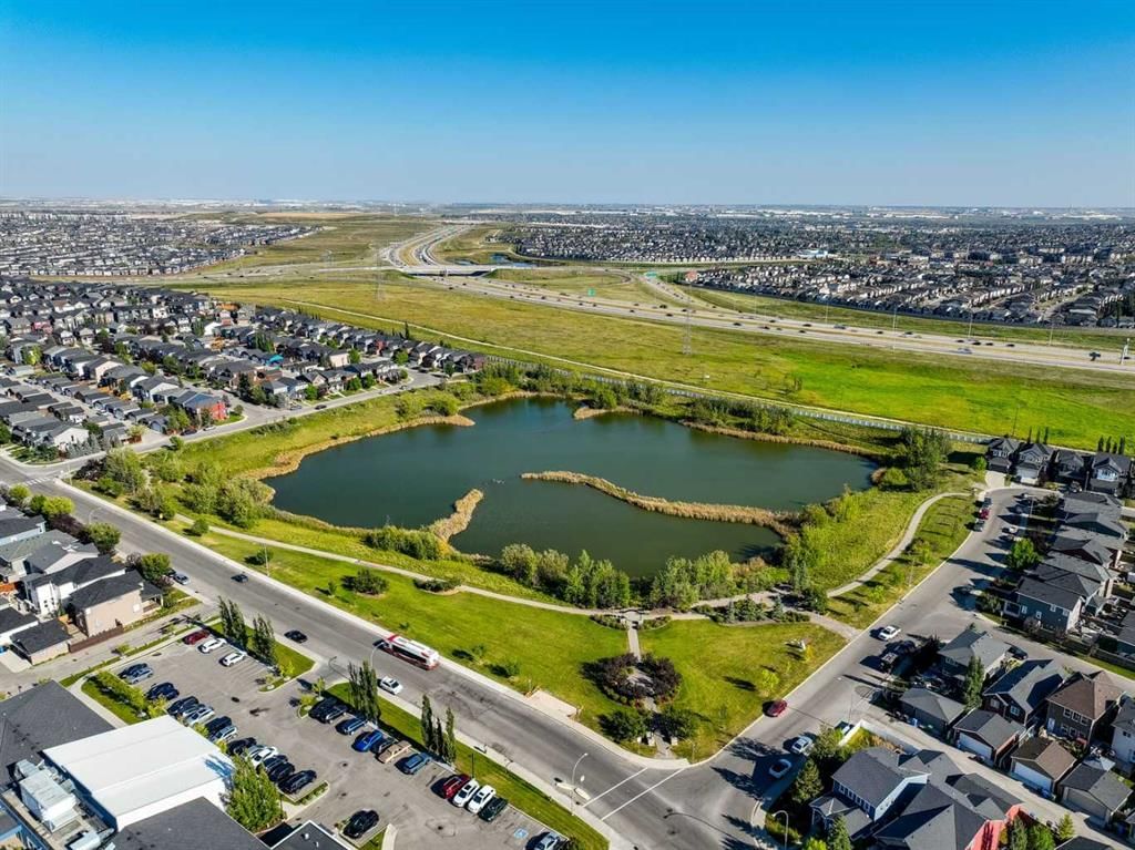 95 Evansdale Common NW, Calgary — main listing photo