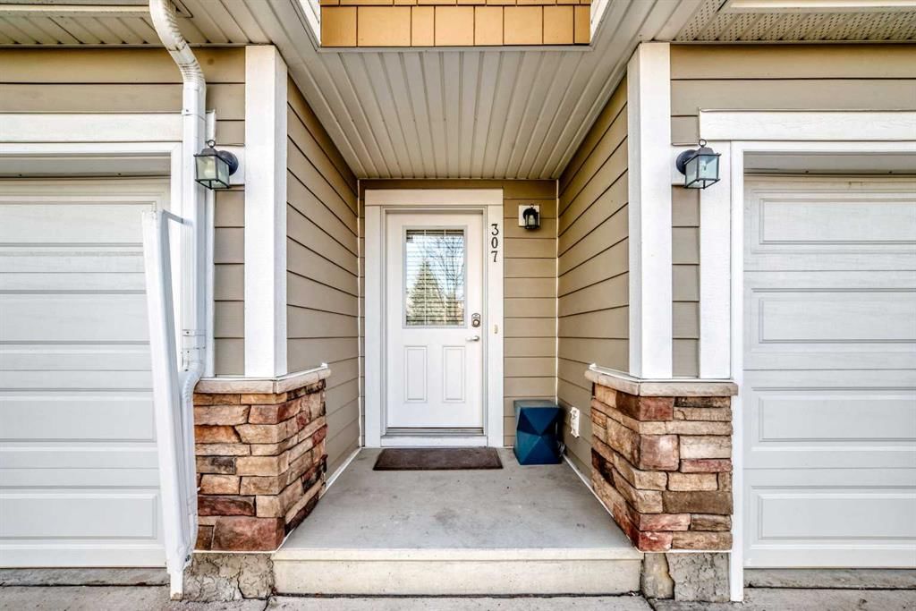 307 Auburn Bay Circle SE, Calgary — photo 3 of 49