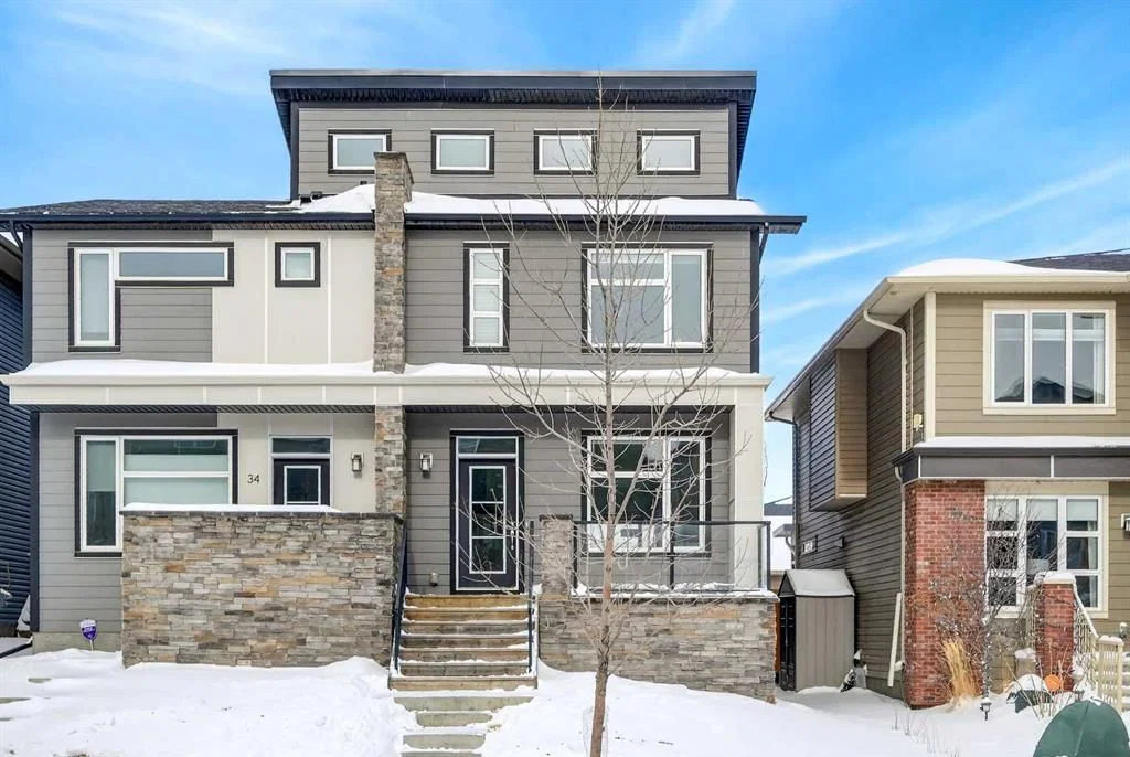30 Sage Bluff Gate NW, Calgary — main listing photo