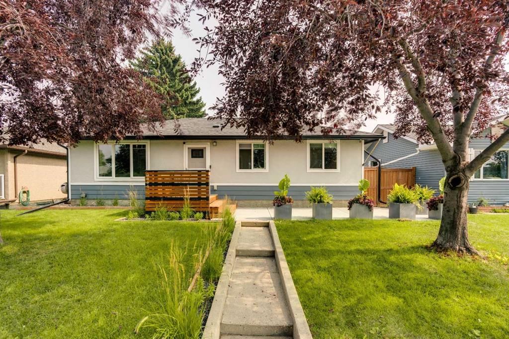 2444 45 Street SE, Calgary — photo 2 of 50