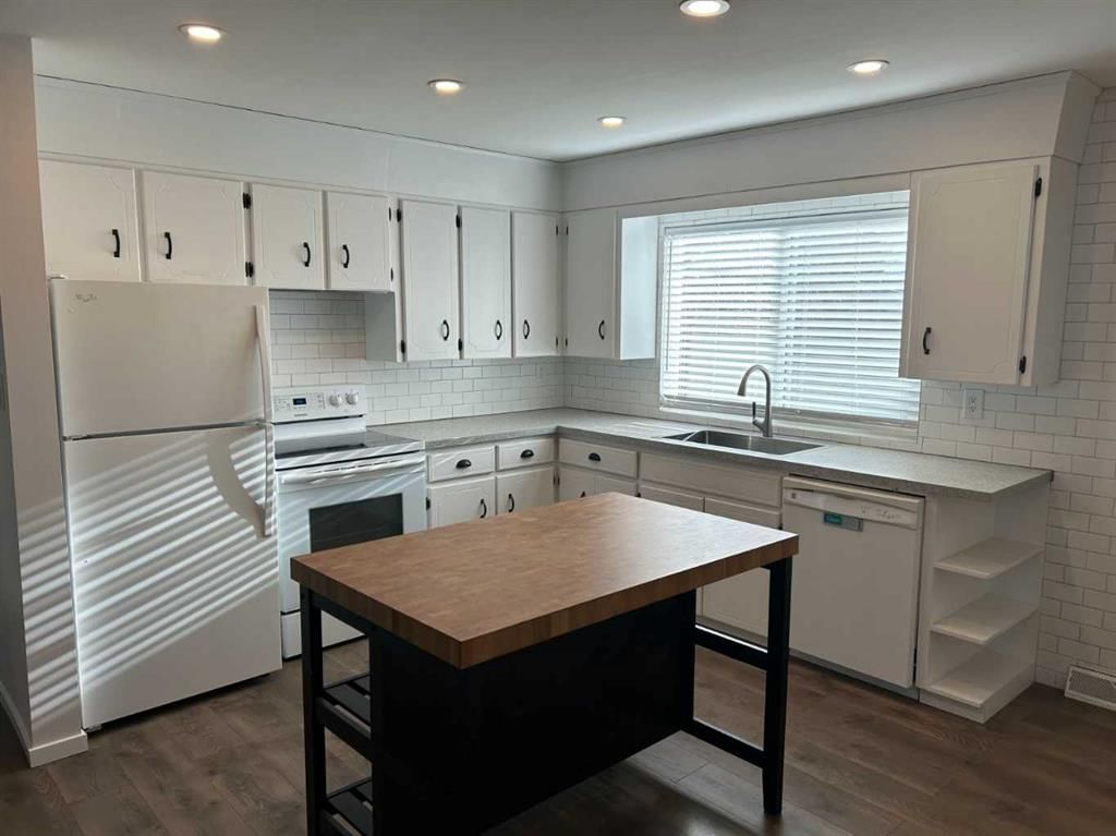 2103 Milne Drive NE, Calgary — photo 2 of 20