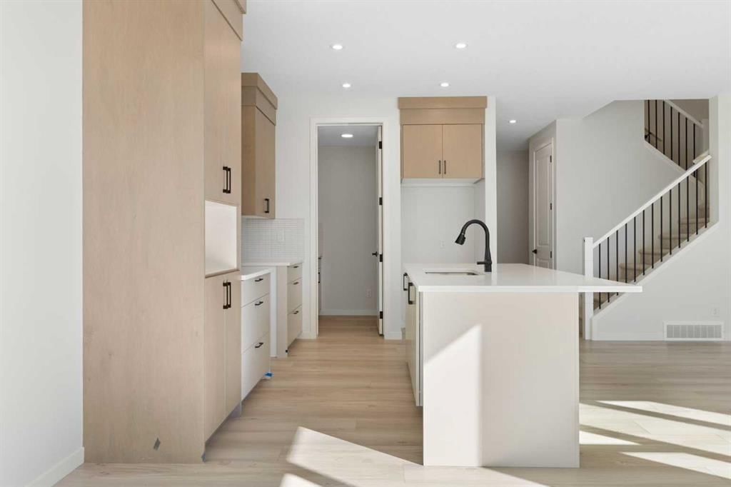 17 Marmot Passage NW, Calgary — photo 4 of 50