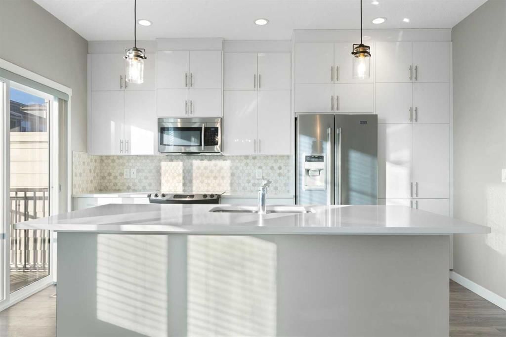 405, 428 Nolan Hill Drive NW, Calgary — photo 4 of 35