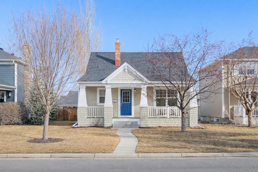 4416 Quentin Court SW, Calgary — main listing photo