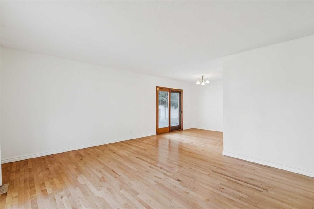 6407 Law Drive SW, Calgary — photo 3 of 50
