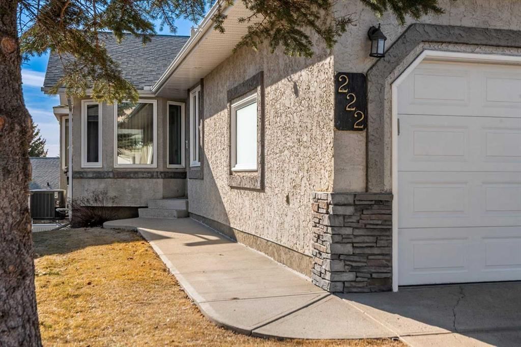 222 Arbour Cliff Close NW, Calgary — photo 2 of 37