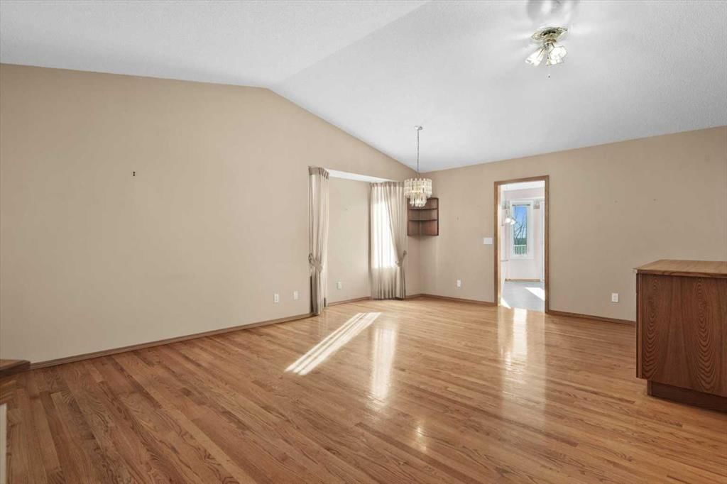 222 Arbour Cliff Close NW, Calgary — photo 3 of 37