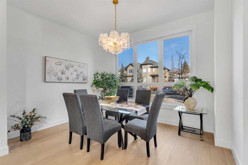 4525 20 Avenue NW, Calgary — photo 3 of 44