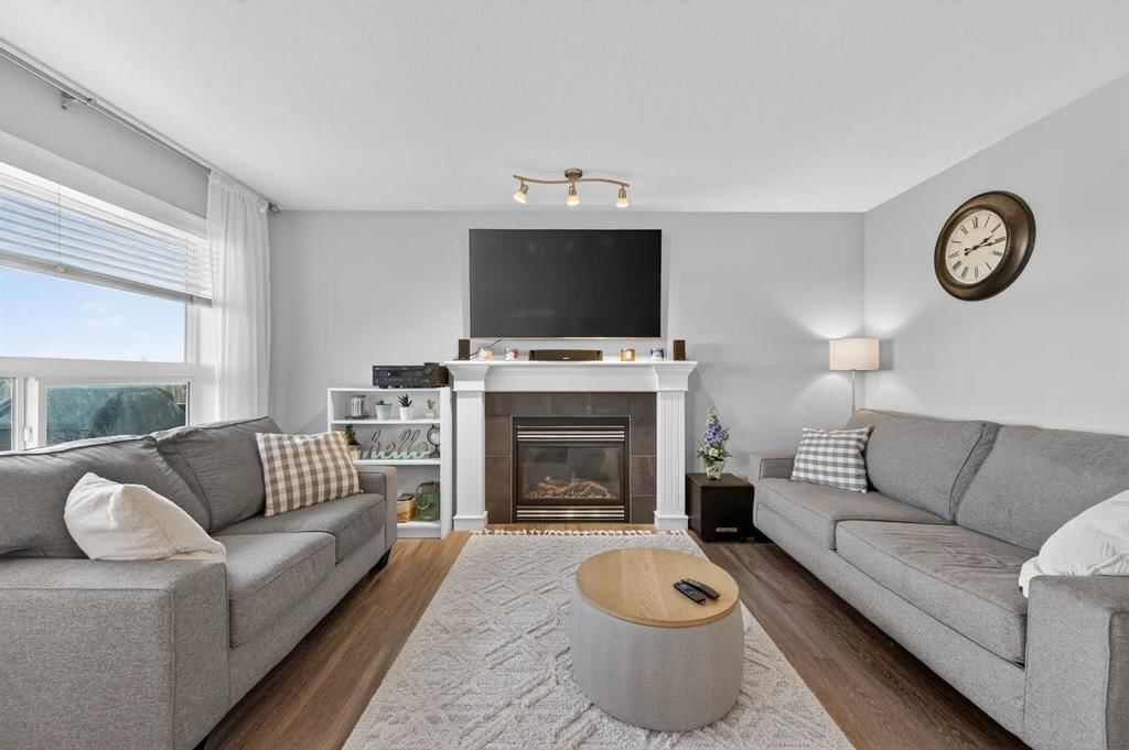 201 Saddlecrest Way NE, Calgary — photo 3 of 50