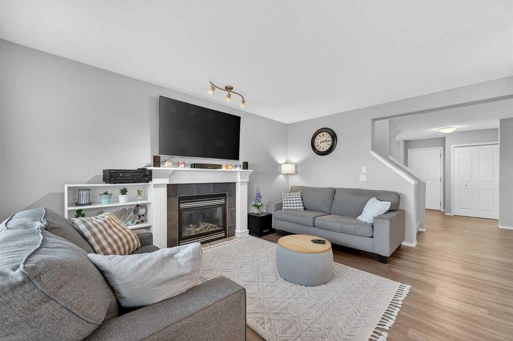 201 Saddlecrest Way NE, Calgary — photo 5 of 50