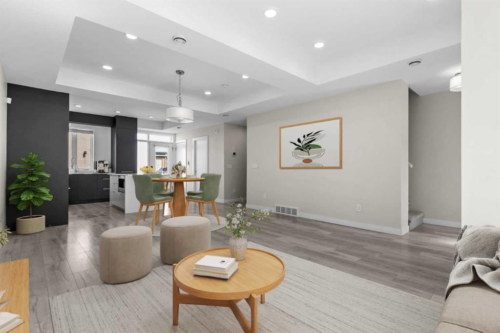 4060 Kovitz Lane NW, Calgary — photo 3 of 35