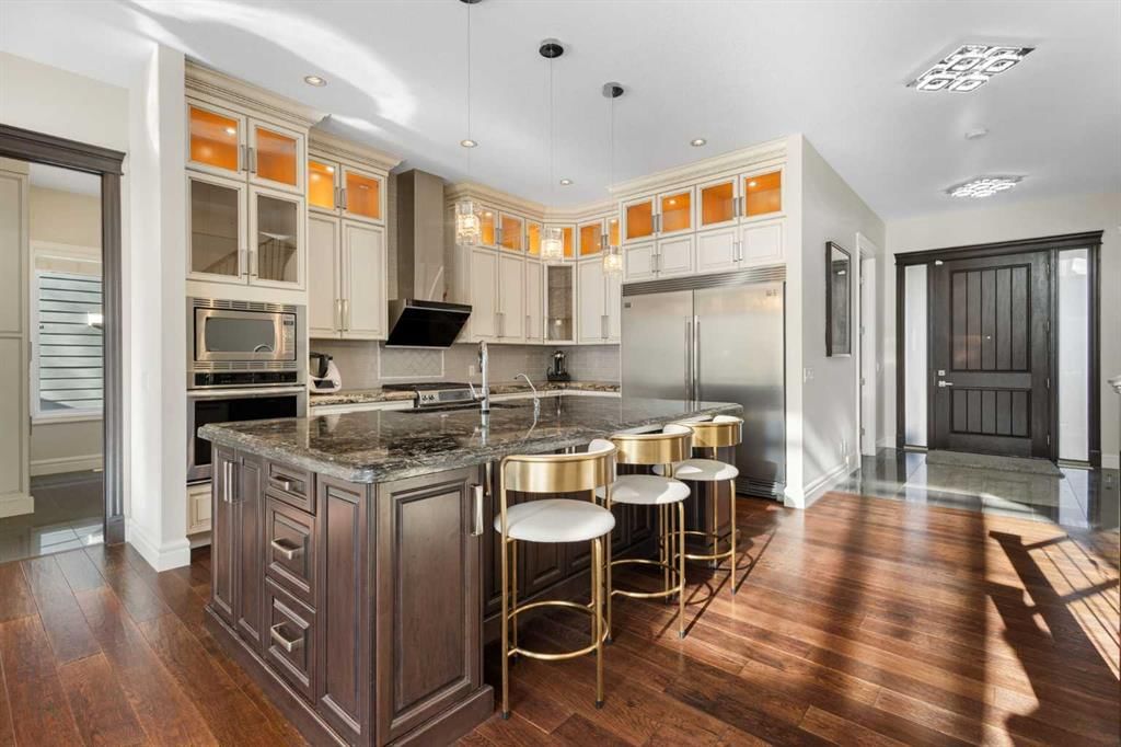 13 Aspen Vista Road SW, Calgary — photo 4 of 50
