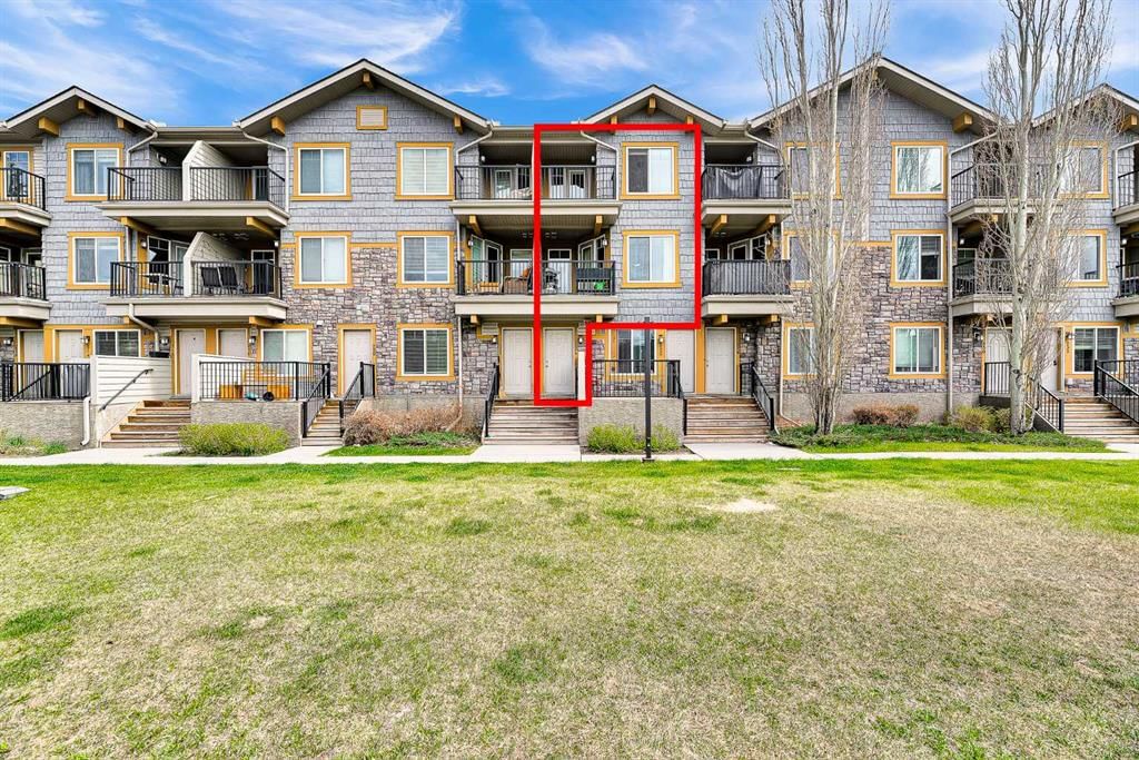 224 Mckenzie Towne Lane SE, Calgary — photo 4 of 39