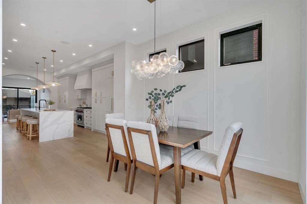 1904 48 Avenue SW, Calgary — photo 3 of 50