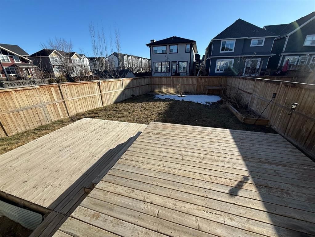 15 Masters Place SE, Calgary — photo 2 of 4