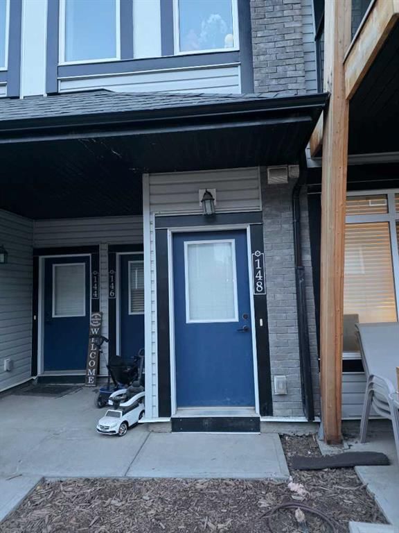148 Savanna Walk NE, Calgary — photo 2 of 14