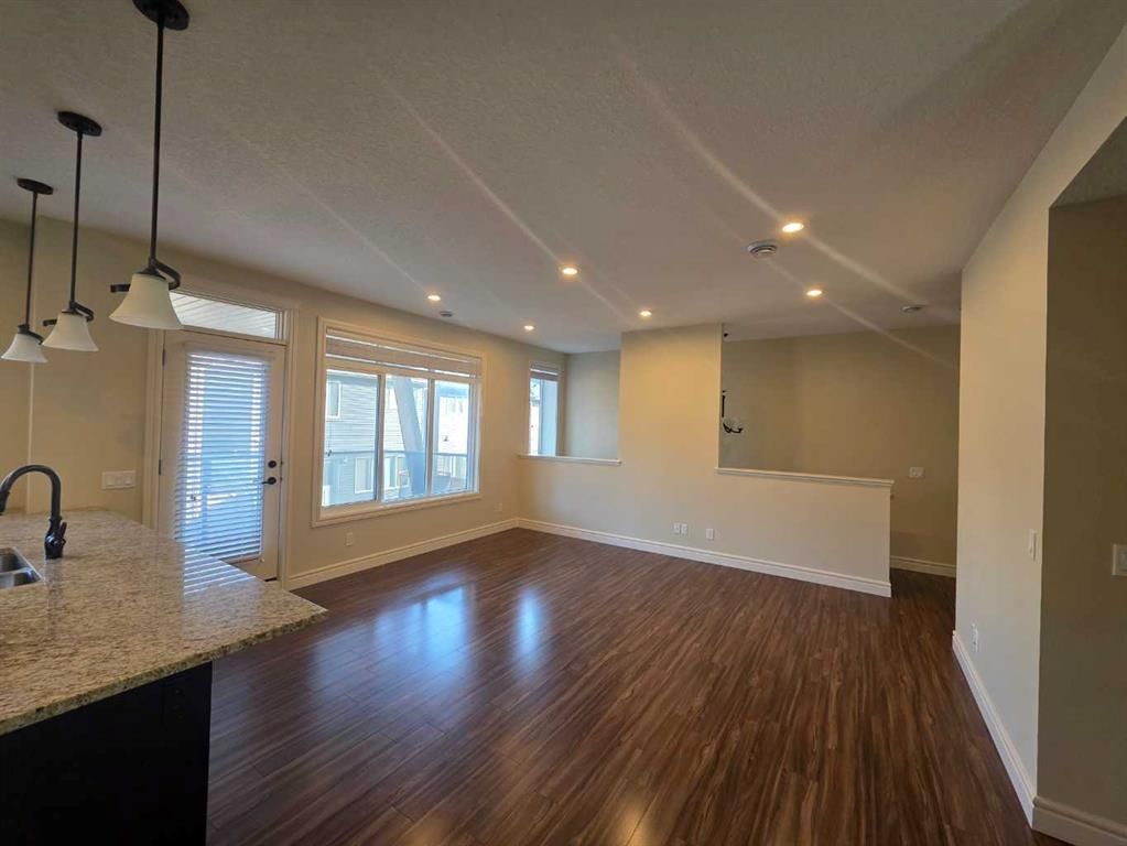 148 Savanna Walk NE, Calgary — photo 3 of 14