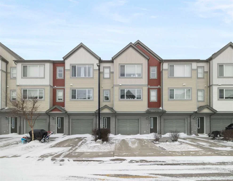 1815 Copperfield Boulevard SE, Calgary — photo 4 of 30