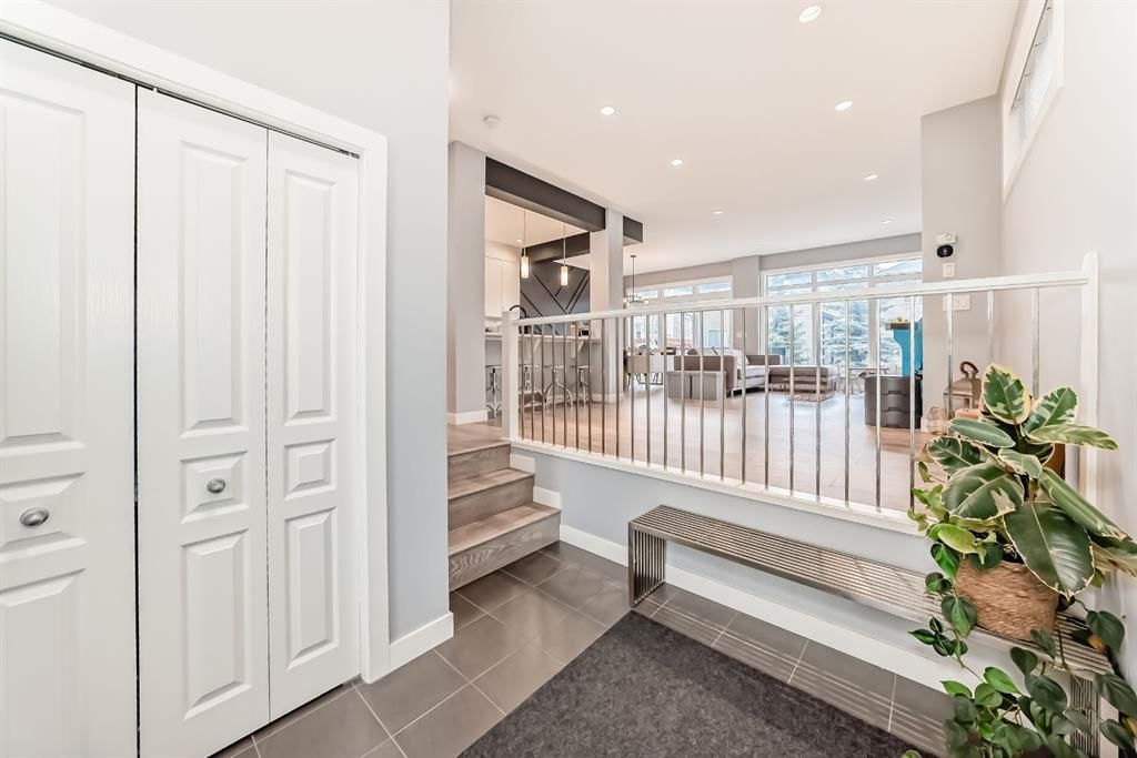 58 Sage Bluff View NW, Calgary — photo 5 of 50