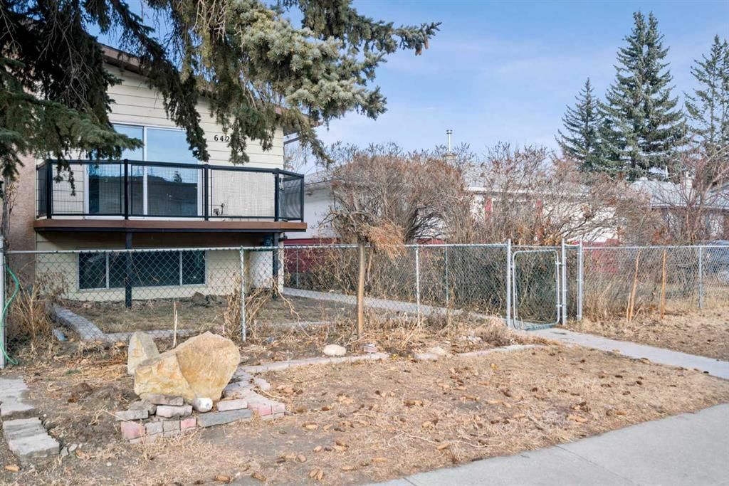 6420 30 Avenue NW, Calgary — photo 3 of 42