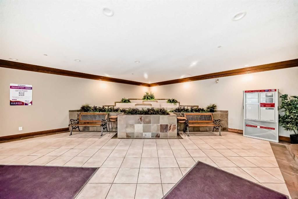 317, 200 Lincoln Way SW, Calgary — photo 5 of 32
