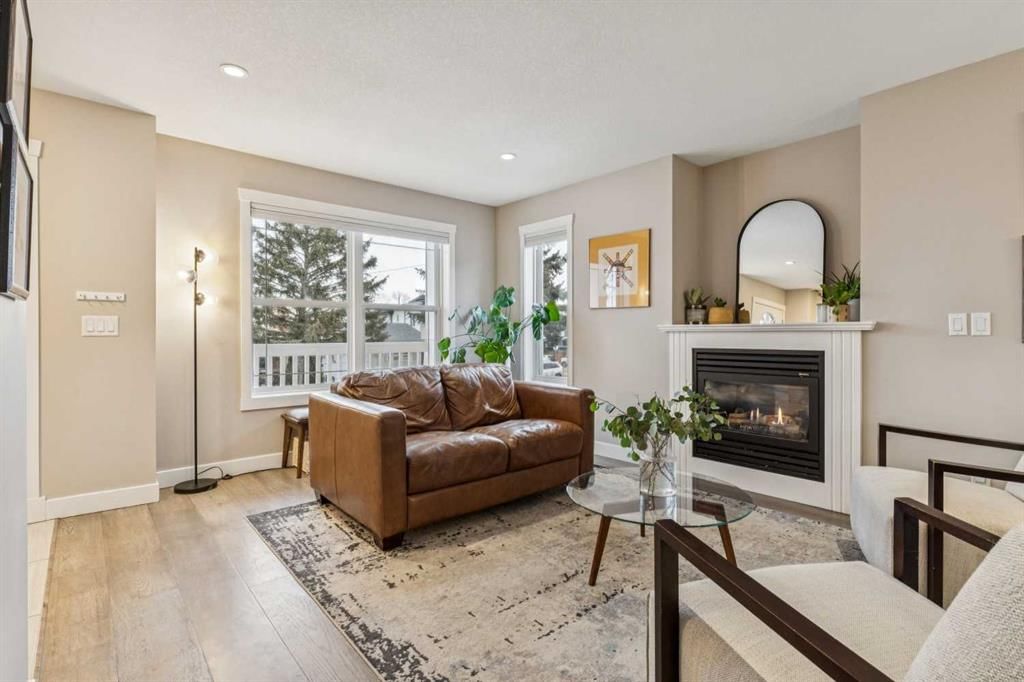 133 25 Avenue NE, Calgary — photo 5 of 34