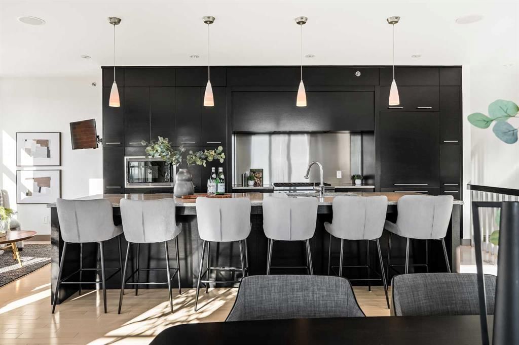 101 Aspen Meadows Hill SW, Calgary — main listing photo