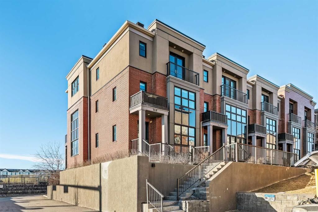 101 Aspen Meadows Hill SW, Calgary — photo 2 of 50
