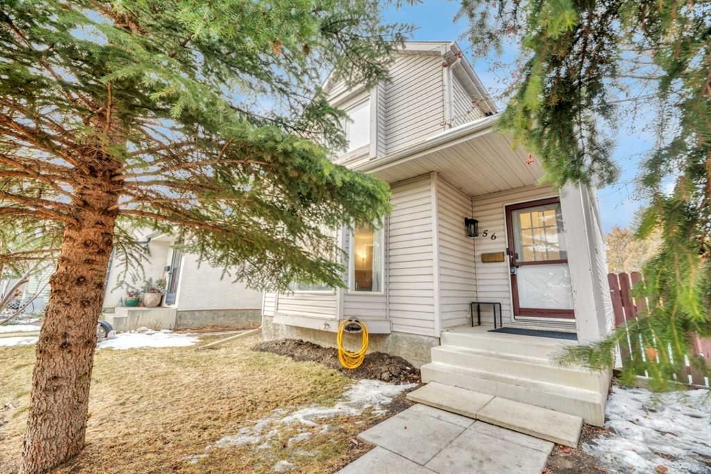 56 Woodglen Court SW, Calgary — photo 3 of 45