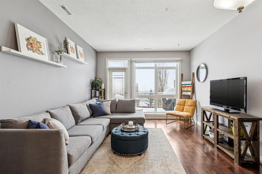 12, 140 Rockyledge View NW, Calgary — main listing photo