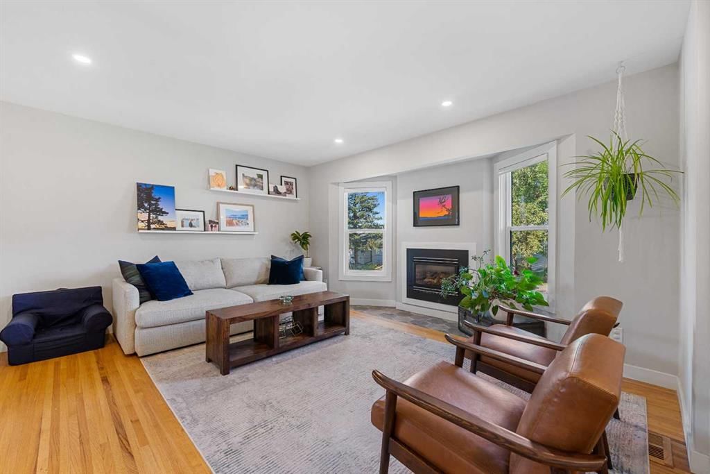 15 Fielding Drive SE, Calgary — photo 3 of 50