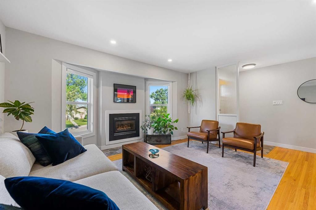 15 Fielding Drive SE, Calgary — photo 5 of 50