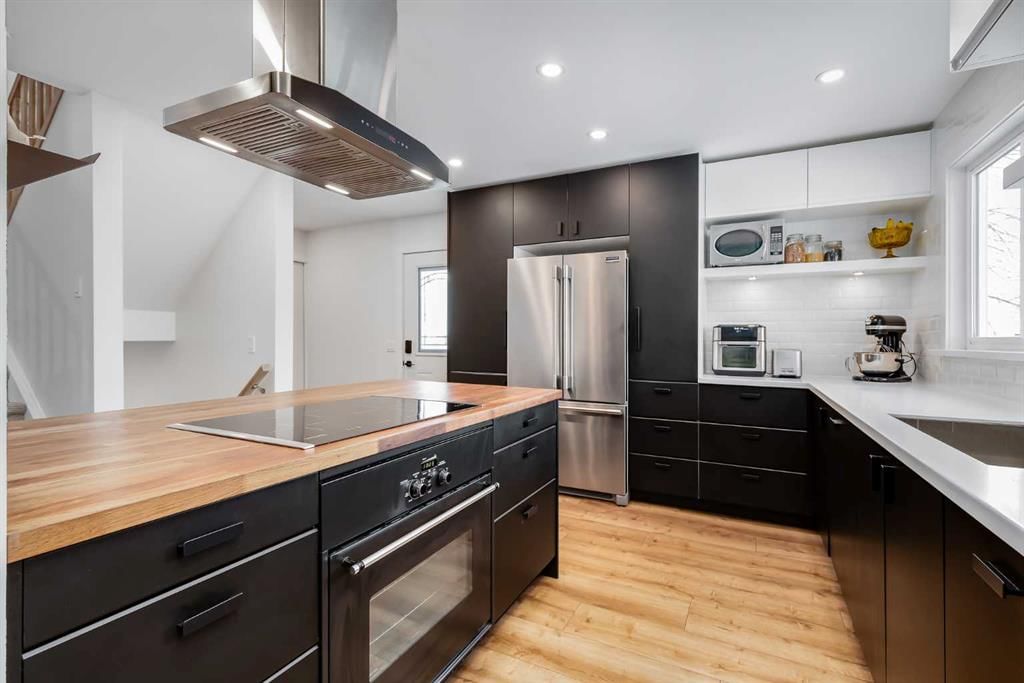 3011 32A Avenue SE, Calgary — photo 3 of 50