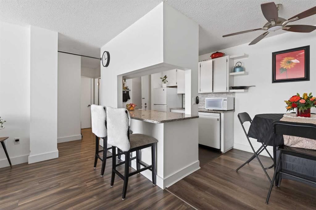 233, 1421 7 Avenue NW, Calgary — main listing photo
