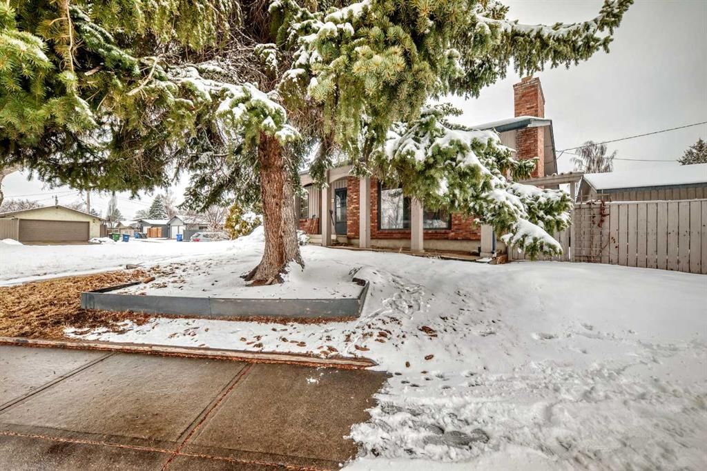 844 Lake Ontario Drive SE, Calgary — photo 2 of 50