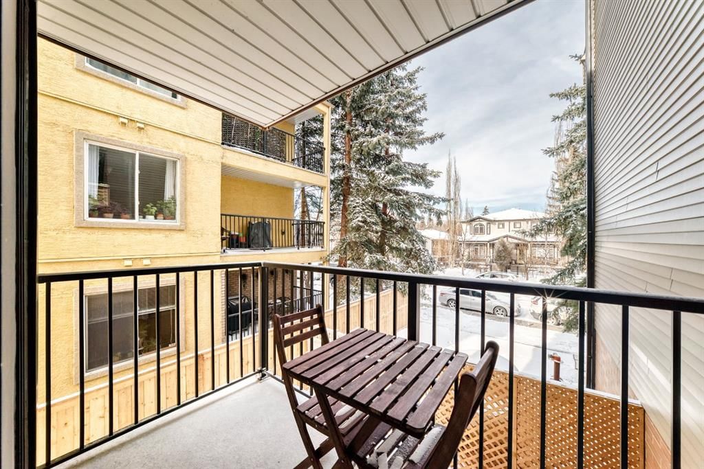 215, 727 56 Avenue SW, Calgary — photo 5 of 10