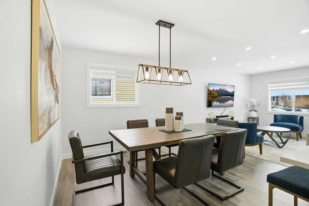 3 Kentish Drive SW, Calgary — photo 3 of 43