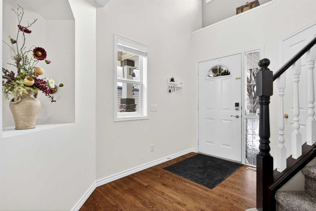 327 Chaparral Drive SE, Calgary — photo 3 of 47