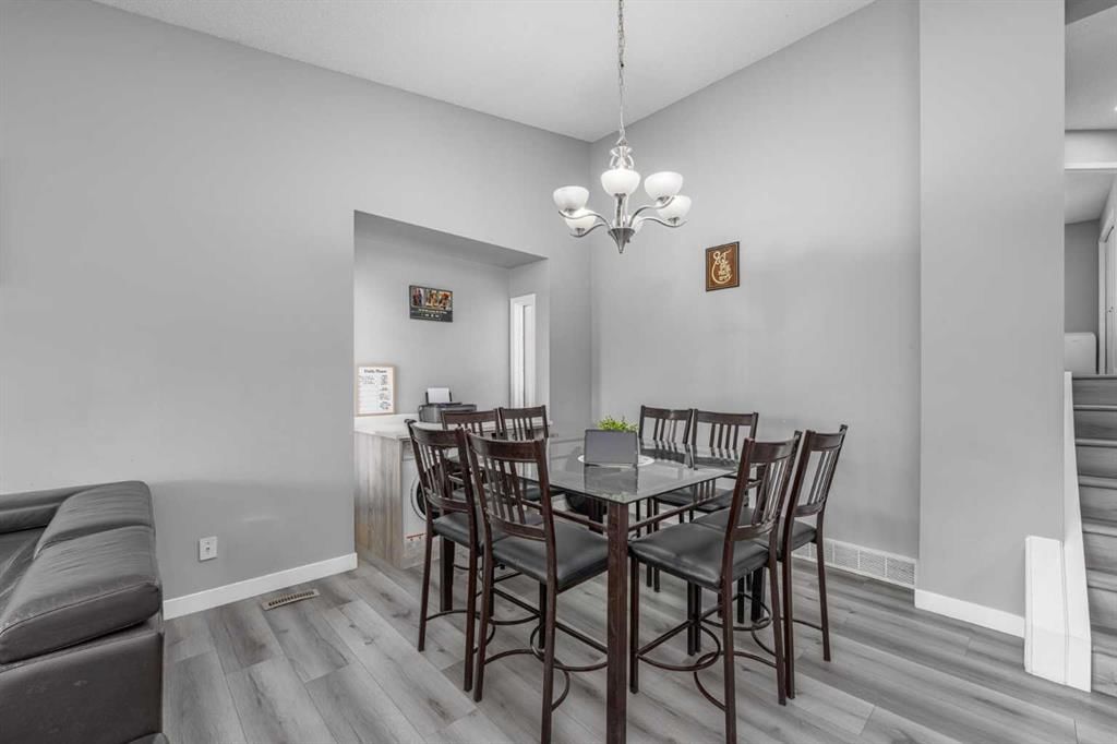 14 Coral Sands Place NE, Calgary — photo 4 of 25