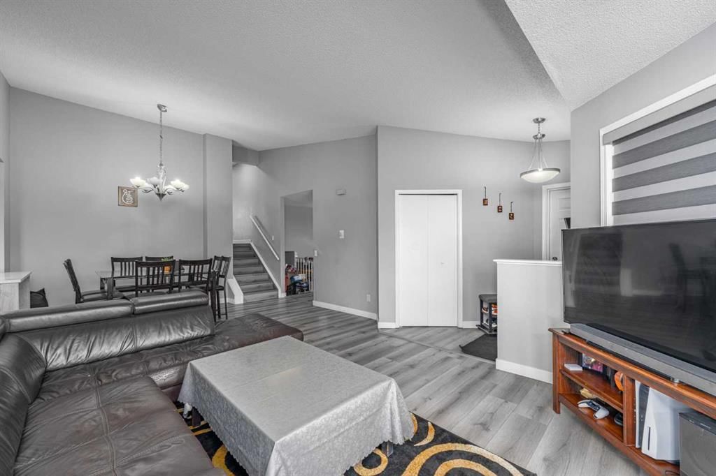14 Coral Sands Place NE, Calgary — photo 5 of 25