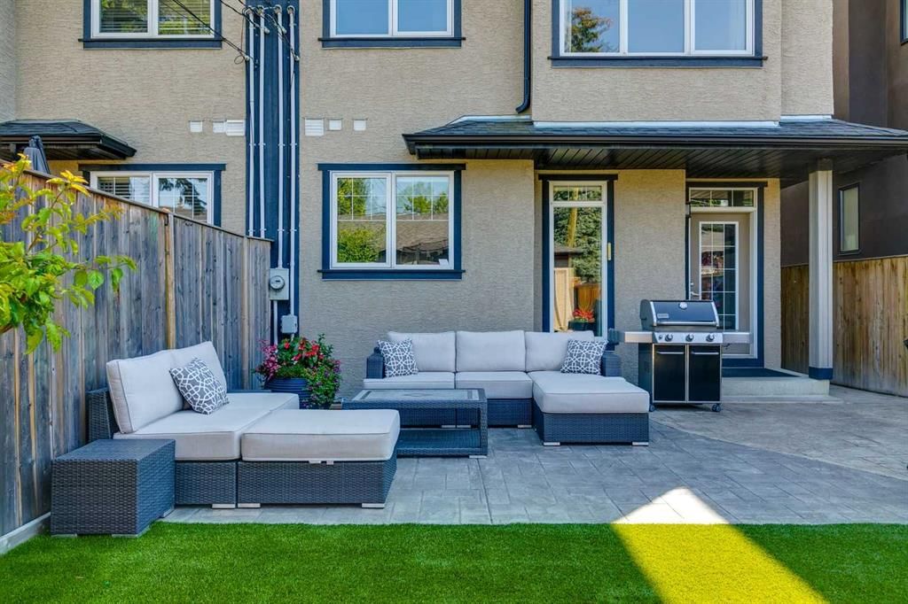 2012 50 Avenue SW, Calgary — photo 5 of 37