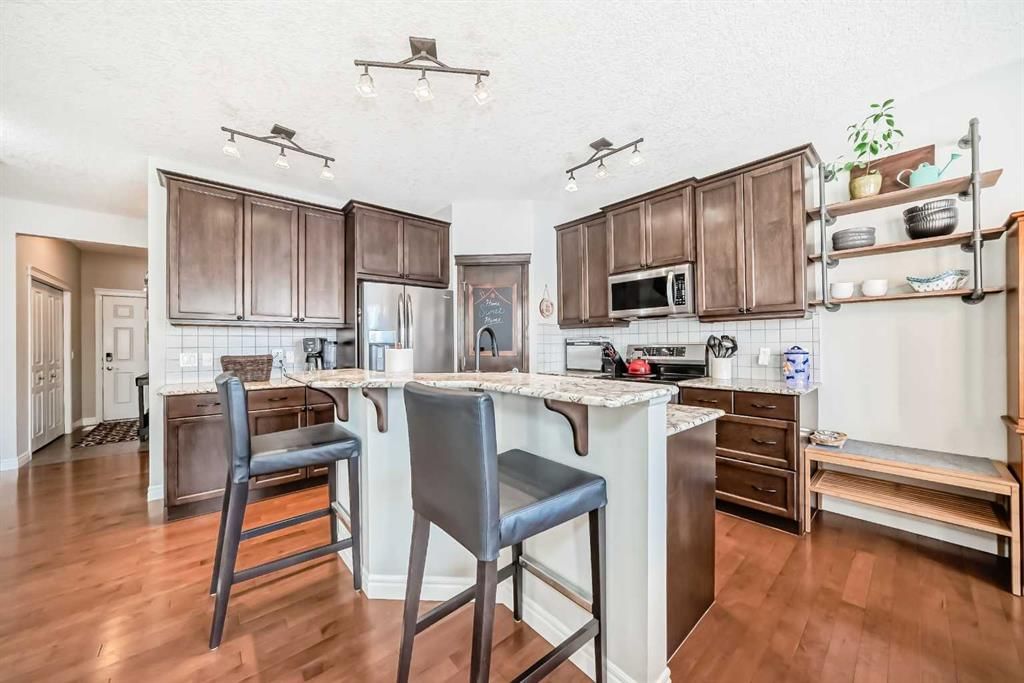 57 Silverado Skies Way SW, Calgary — photo 2 of 49