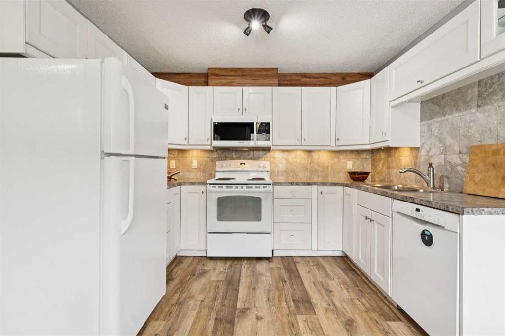 5, 6503 Ranchview Drive NW, Calgary — photo 5 of 37