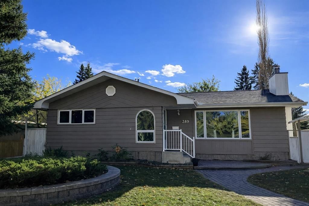 389 Capri Avenue NW, Calgary — photo 2 of 42