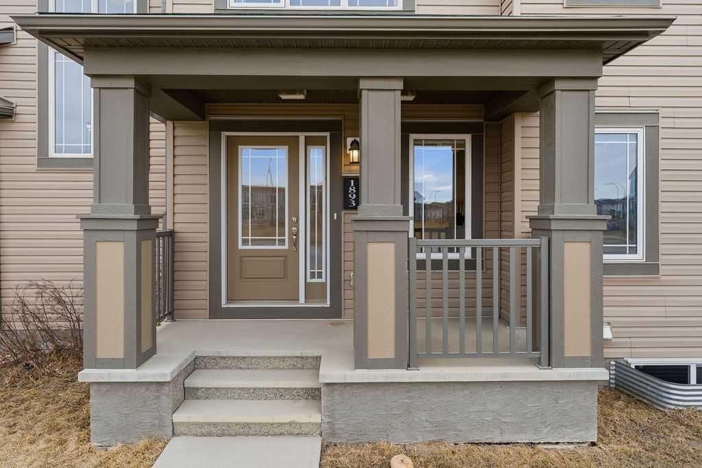 1893 carrington Boulevard NW, Calgary — photo 2 of 32