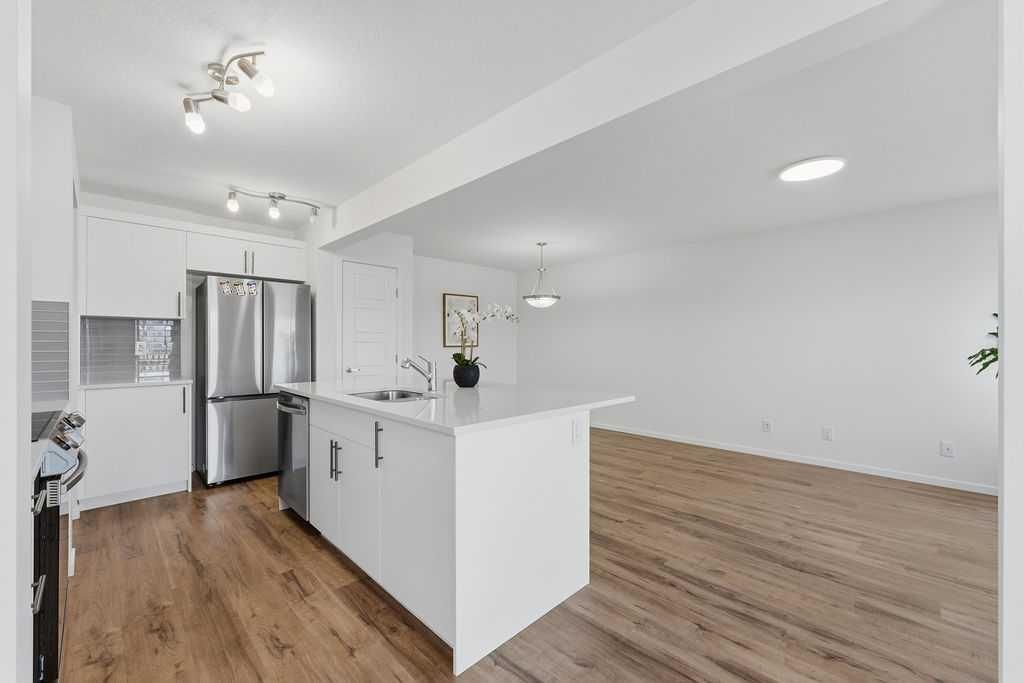 1893 carrington Boulevard NW, Calgary — photo 5 of 32