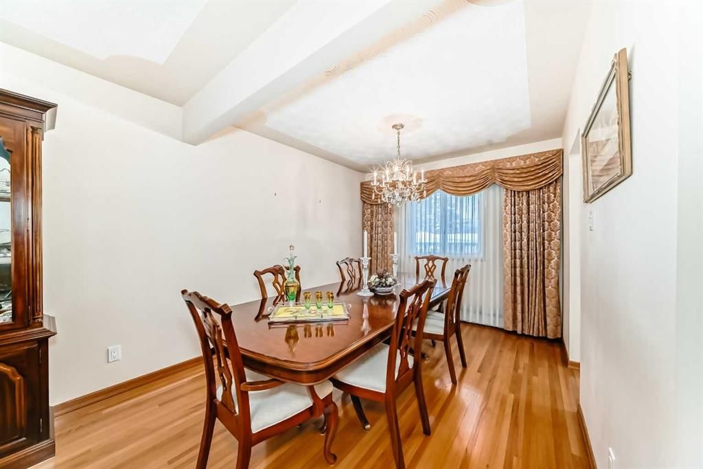 42 Fullerton Road SE, Calgary — photo 4 of 23